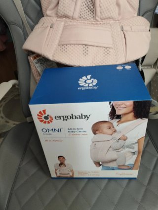 Mochila Ergobaby Omni Breeze Rosa