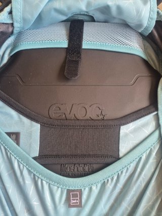 Mochila EVOC Trail Pro 16L