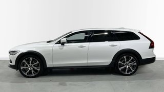 Volvo V90  cross country  B4 plus awd 2024