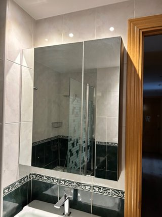 Mueble de baño madera y cristal