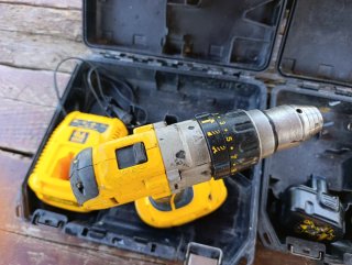 Taladro Percutor Inalámbrico Dewalt 18V