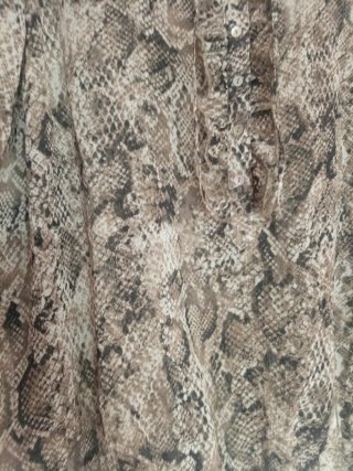 Camisa Yessica animal print beige y marrón