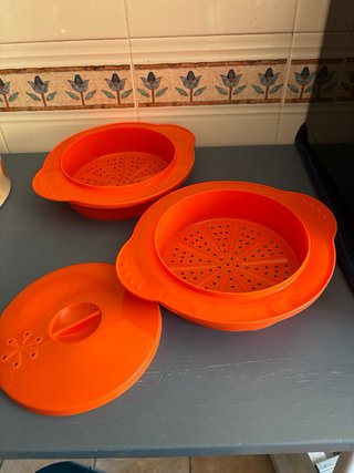 Recipiente para cocinar al vapor