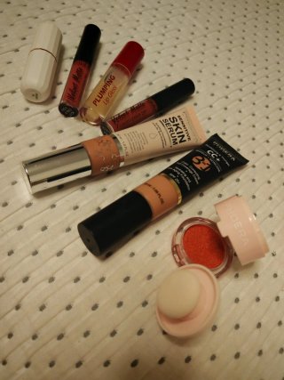 Pack Maquillaje Phoera: Base, CC Cream, Gloss