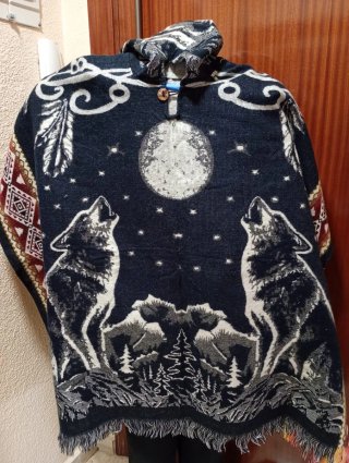 Poncho artesanal textileria Sudamérica Talla Única