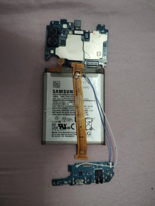 Lote di telefoni cellulari