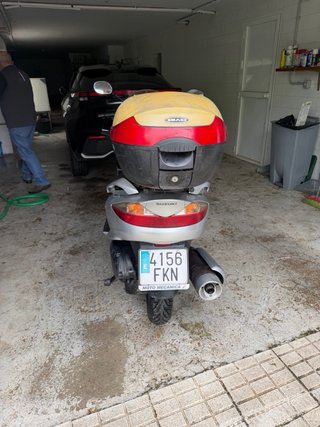 Suzuki Burgman 200