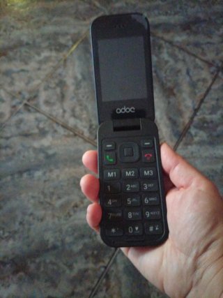Móvil ADOC SC01 Negro