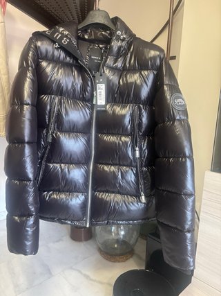 Chaqueta Supply & Co Negra  sin  envio