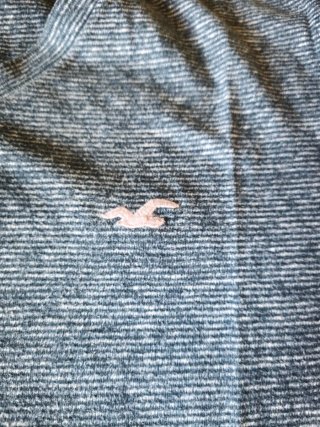 Camiseta Hollister Azul y Blanca Talla M