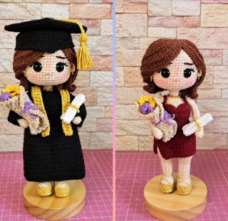 Muñeca Amigurumi Graduada