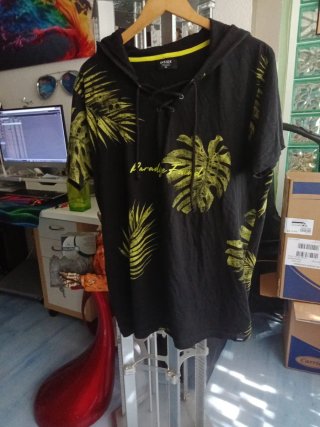 Camiseta con capucha INSIDE XL hojas tropicales