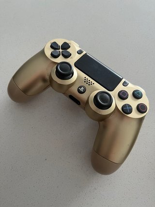 Mando PS4 Dorado