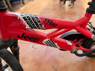Bicicleta Infantil Jeep TR12 Roja y patinete