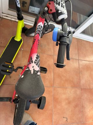 Bicicleta Infantil Jeep TR12 Roja y patinete