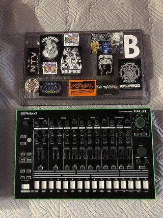Caja de ritmos Roland TR-8