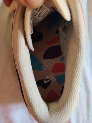 Zapatillas Nike SB Beige y Negro