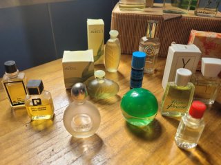 Collezione di mini profumi antichi