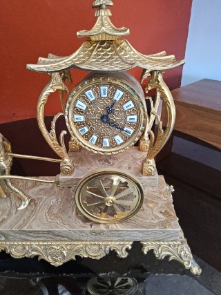 Reloj de sobremesa bronce pagoda