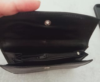 Cartera de piel Loug negra