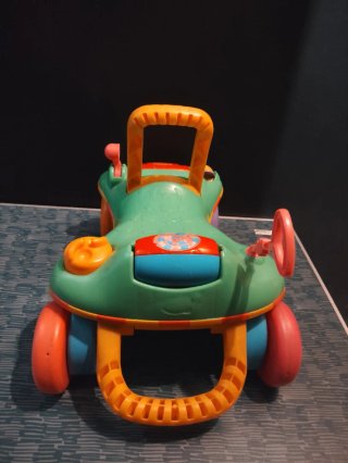 Correpasillos Playskool Verde y Naranja