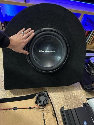 EQUIPO DE SONIDO COMPLETO PARA COCHE – 600€