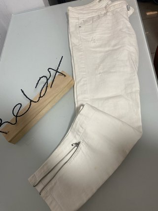 Pantalones blancos con cremallera no envio