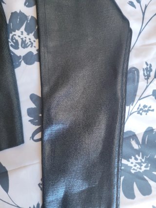 Blusa ZARA negra manga larga