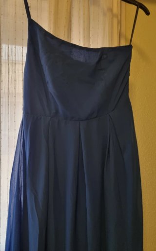 Vestido azul de tirantes
