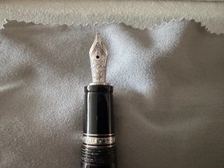 Pluma estilográfica Montblanc Boheme Bleu Platinum