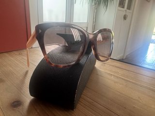 Gafas de sol Prada Marrones