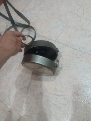 Reloj de metal estilo vintage, culumpio