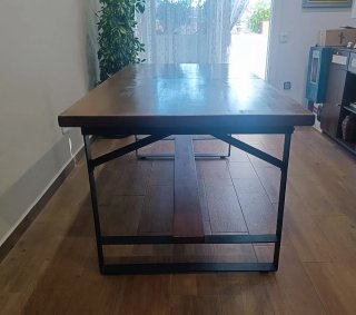 Mesa industrial artesanal madera y metal