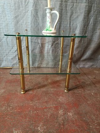 Mesa auxiliar vintage cristal y metal dorado