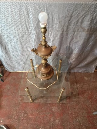 Mesa auxiliar vintage cristal y metal dorado