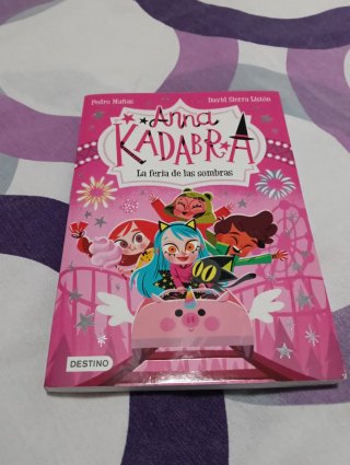 Anna Kadabra 11