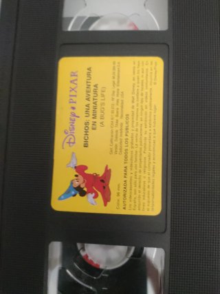 VHS Bichos: Una Aventura en Miniatura