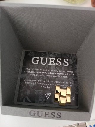 Reloj Guess Dorado Esfera Negra