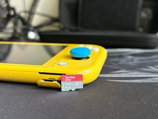 Nintendo Switch Lite + Zelda Breath of the Wild