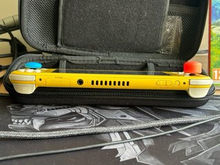 Nintendo Switch Lite + Zelda Breath of the Wild