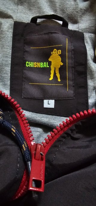 Chaqueta CHISNBAL Talla L Roja y Negra