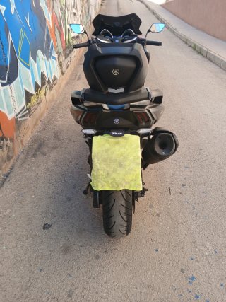 Yamaha TMAX 530 DX Negra