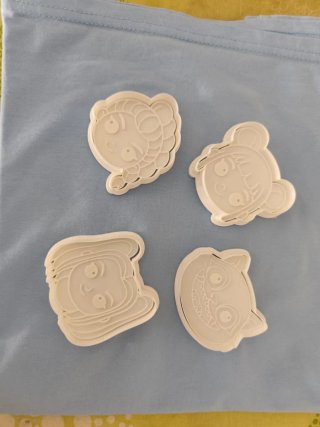 Moldes Corta Galletas Huntrix