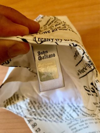 Berretto John Galliano - Newspaper