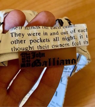 Berretto John Galliano - Newspaper
