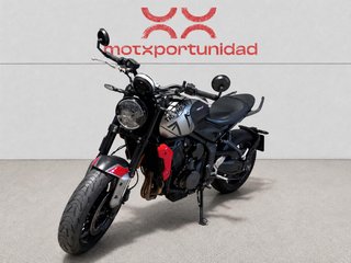 TRIUMPH TRIDENT 660