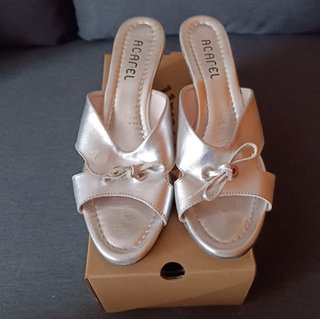 Sandalias ACAREL plateadas cuña 38