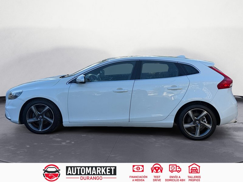 Volvo S40 2015, foto 2