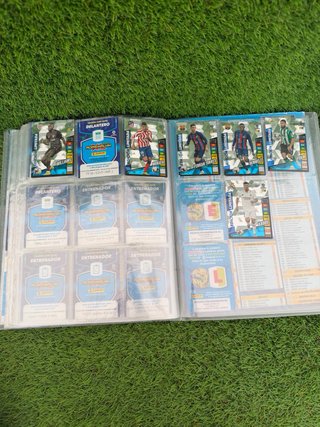 Lote de 2 álbumes Adrenalyn XL LaLiga Santander