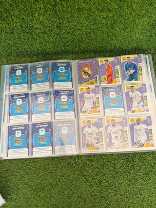 Lote de 2 álbumes Adrenalyn XL LaLiga Santander